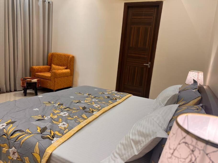 5Bhk Home Away From Home At Ranjit Avenue Amritsar Bagian luar foto