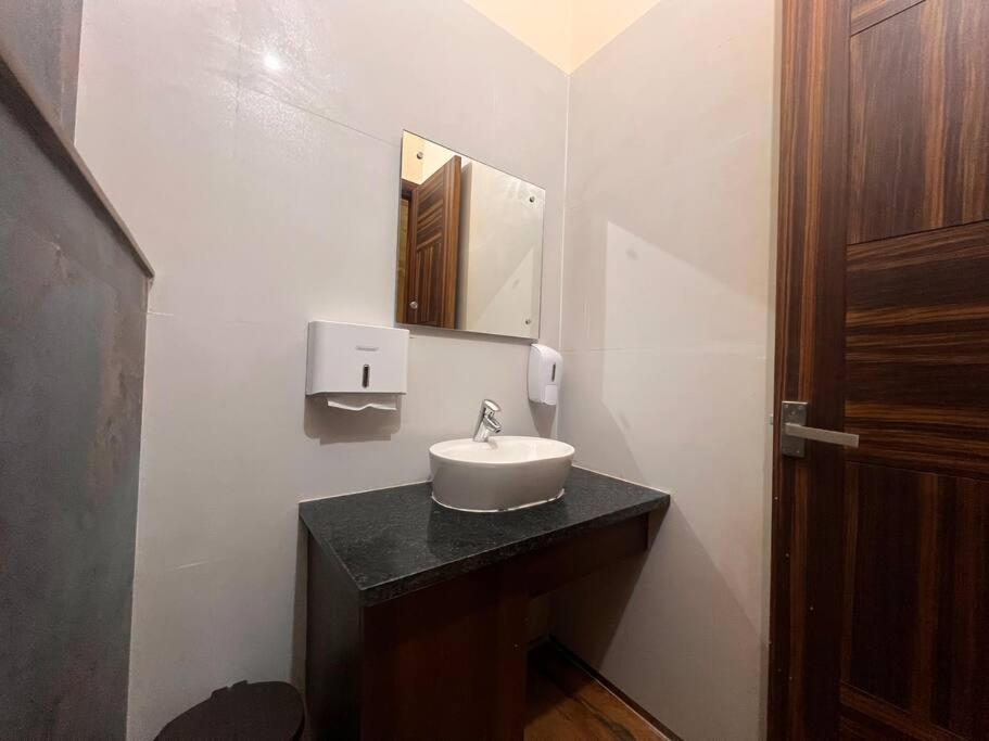 5Bhk Home Away From Home At Ranjit Avenue Amritsar Bagian luar foto