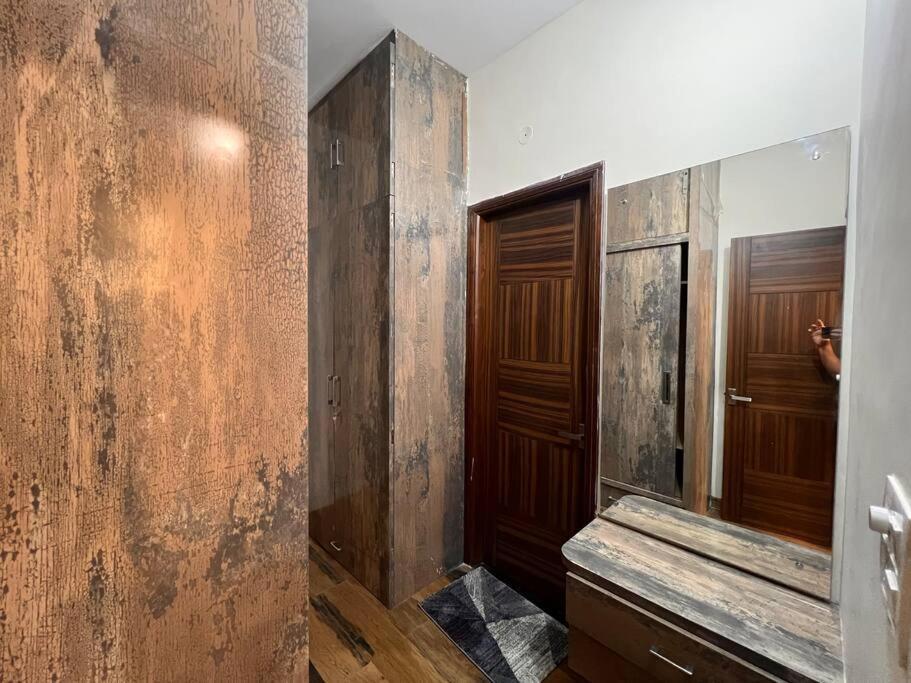 5Bhk Home Away From Home At Ranjit Avenue Amritsar Bagian luar foto